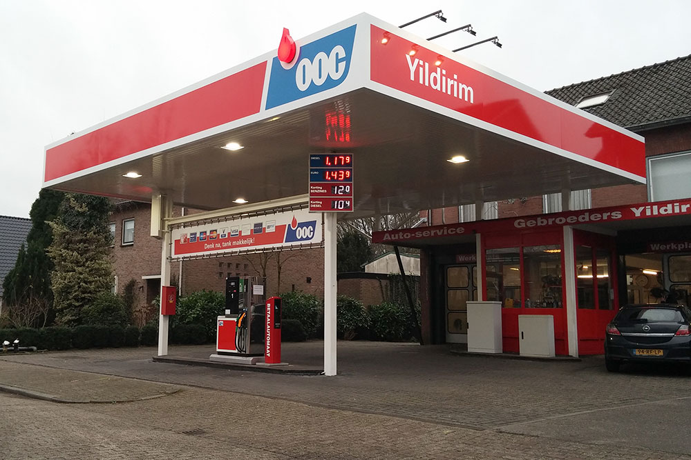 side_1_Tankstation_Zwolle_Oosterveen_Olie